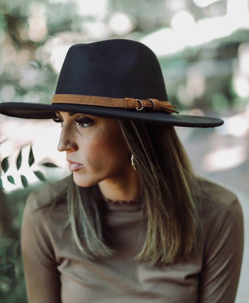 PERCY PANAMA WIDE BRIMMED HAT- BLACK