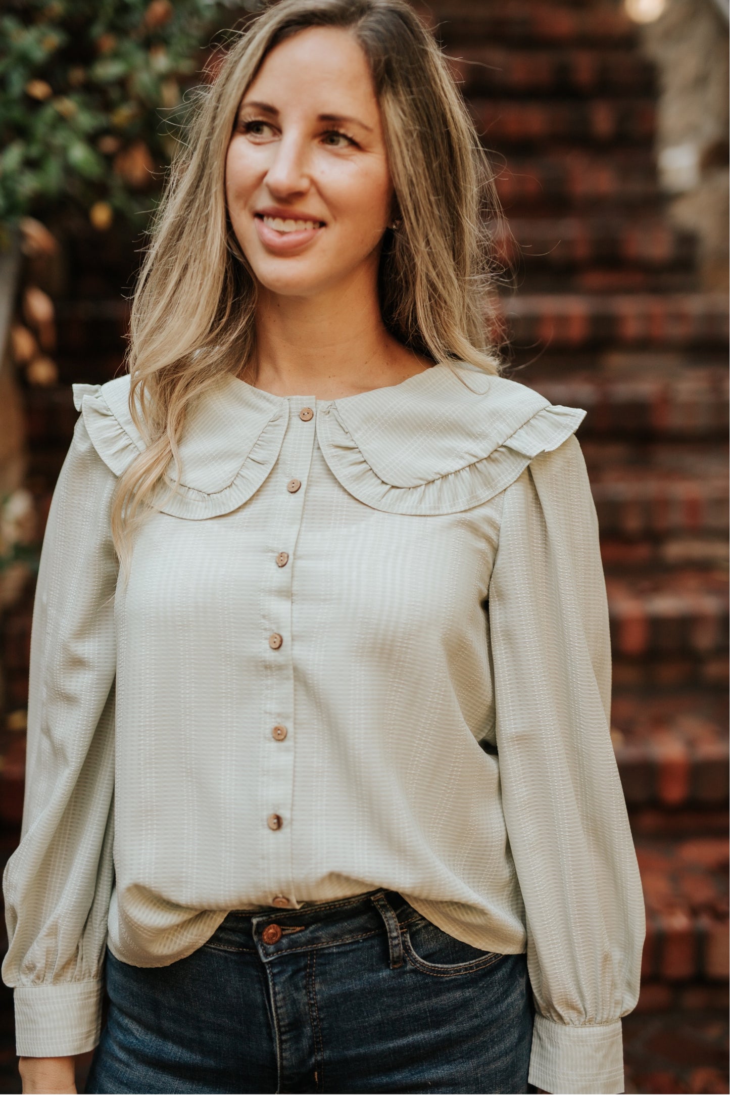 ISLA DOLL NECKLINE TOP-LIGHT MINT