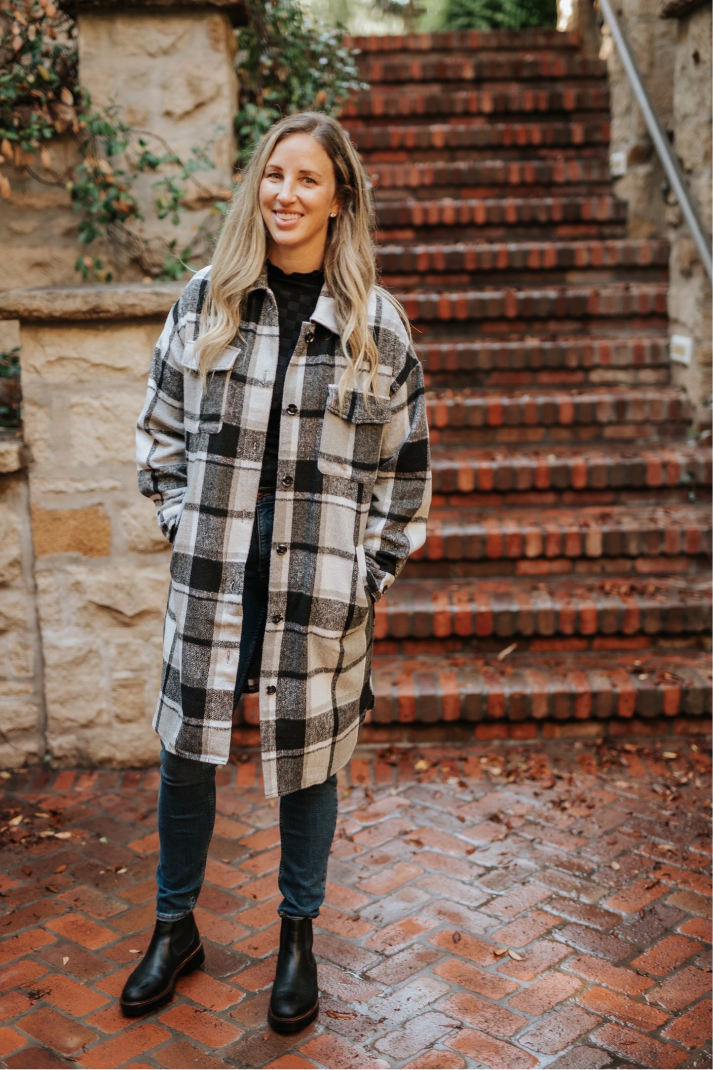 EMMA BLACK/WHITE  CHECK SHACKET